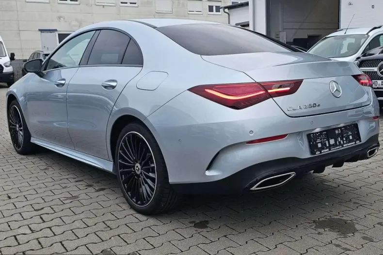 Mercedes-Benz CLA 250 (Clasa CLA) din 2025 cu 9.160 km - oferta MER221891 - foto 4