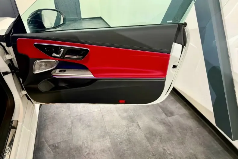 Mercedes-Benz CLE 200 (Clasa CLE) din 2025 cu 6.937 km - oferta MER221893 - foto 14