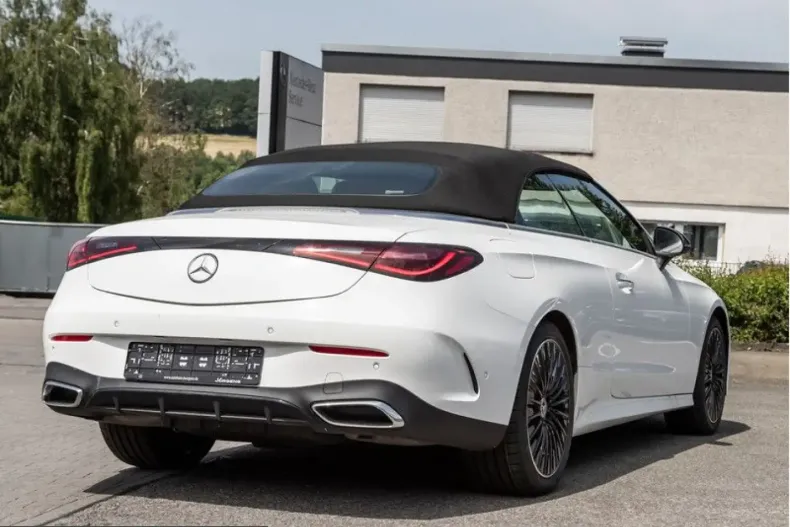 Mercedes-Benz CLE 300 (Clasa CLE) din 2024 cu 16.985 km - oferta MER221900 - foto 5