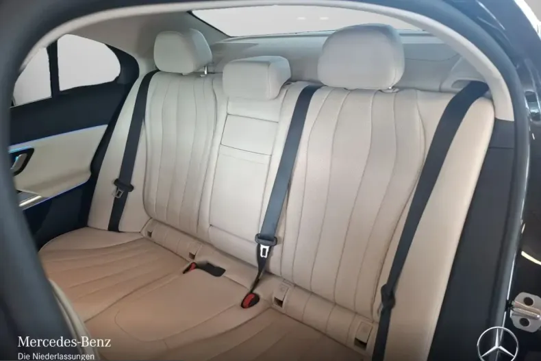 Mercedes-Benz E 220 (Clasa E) din 2025 cu 9.452 km - oferta MER221906 - foto 13