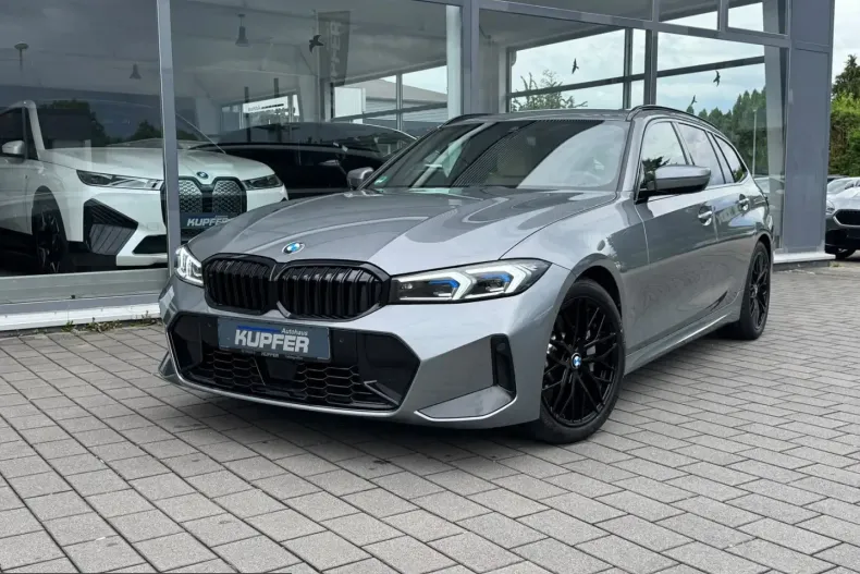 BMW 330 (Seria 3) din 2024 cu 11.380 km - oferta BMW221914 - foto 1