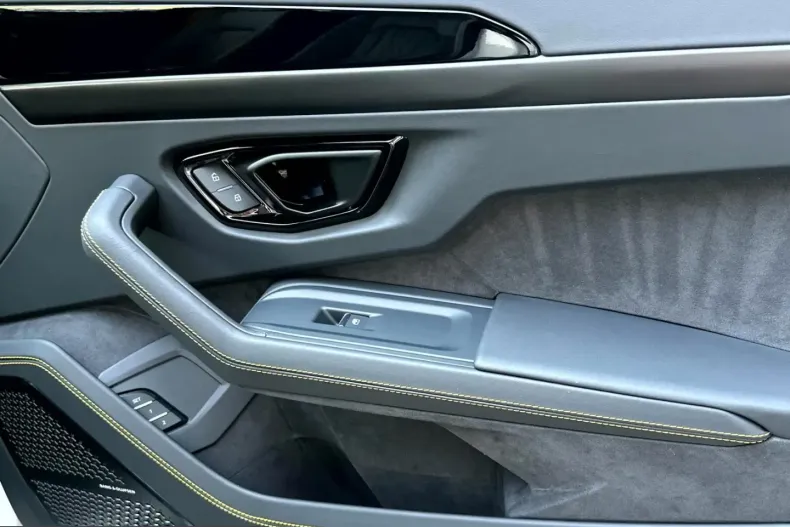 Lamborghini Urus din 2026 cu 75 km - oferta LAM221915 - foto 16