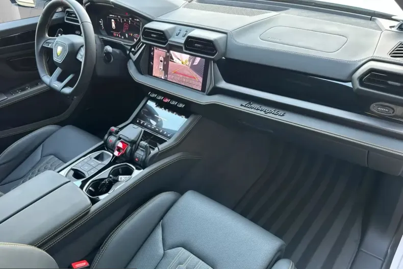 Lamborghini Urus din 2026 cu 75 km - oferta LAM221915 - foto 25