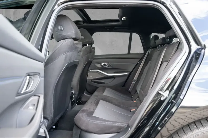 BMW M340i (Seria 3) din 2025 cu 12.500 km - oferta BMW221918 - foto 12