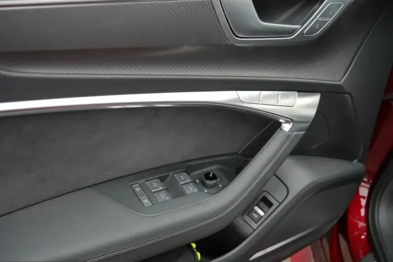 Audi RS6 din 2025 cu 16.074 km - oferta AUD221919 - foto 21