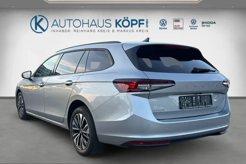 Skoda Superb din 2025 cu 14.985 km - oferta SKO221922 - foto 2