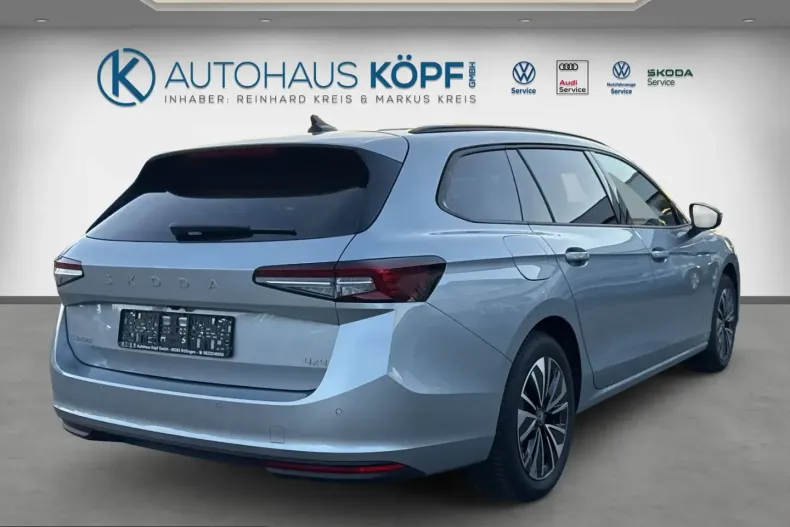 Skoda Superb din 2025 cu 14.985 km - oferta SKO221922 - foto 6