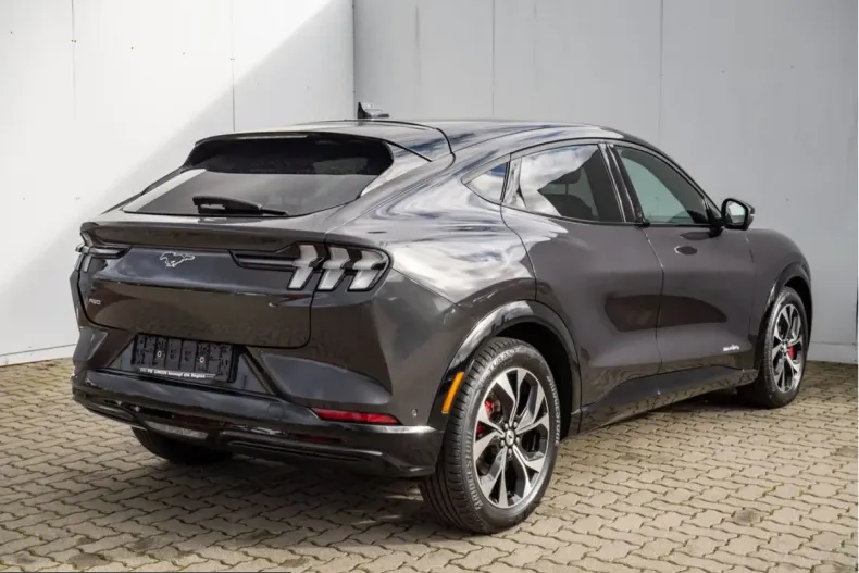 Ford Mustang Mach-E din 2022 cu 60.371 km - oferta FOR221929 - foto 5
