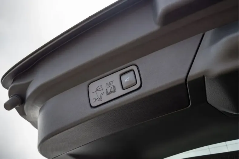 Ford Mustang Mach-E din 2022 cu 60.371 km - oferta FOR221929 - foto 8