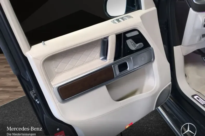 Mercedes-Benz G 500 (Clasa G) din 2022 cu 18.366 km - oferta MER221932 - foto 14