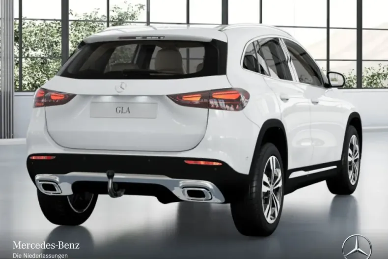 Mercedes-Benz GLA 220 (Clasa GLA) din 2025 cu 14.000 km - oferta MER221935 - foto 4