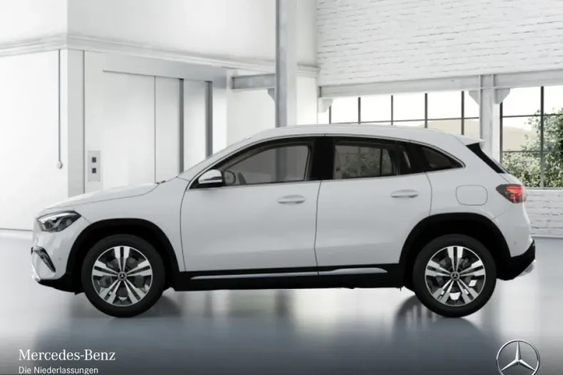 Mercedes-Benz GLA 220 (Clasa GLA) din 2025 cu 14.000 km - oferta MER221935 - foto 5