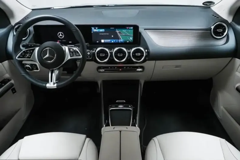 Mercedes-Benz GLA 220 (Clasa GLA) din 2025 cu 13.124 km - oferta MER221936 - foto 8