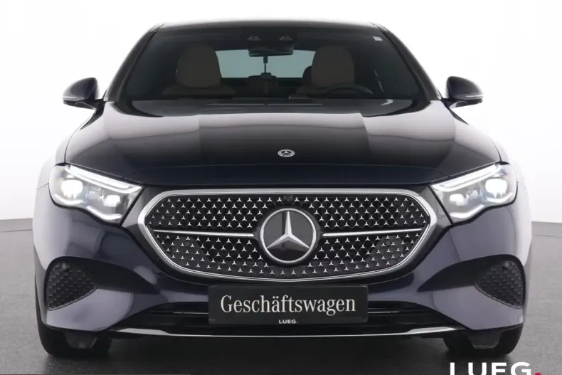 Mercedes-Benz E 300 (Clasa E) din 2025 cu 7.003 km - oferta MER221939 - foto 2