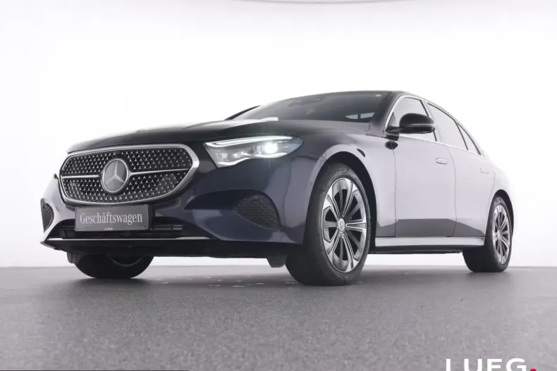 Mercedes-Benz E 300 (Clasa E) din 2025 cu 7.003 km - oferta MER221939 - foto 3