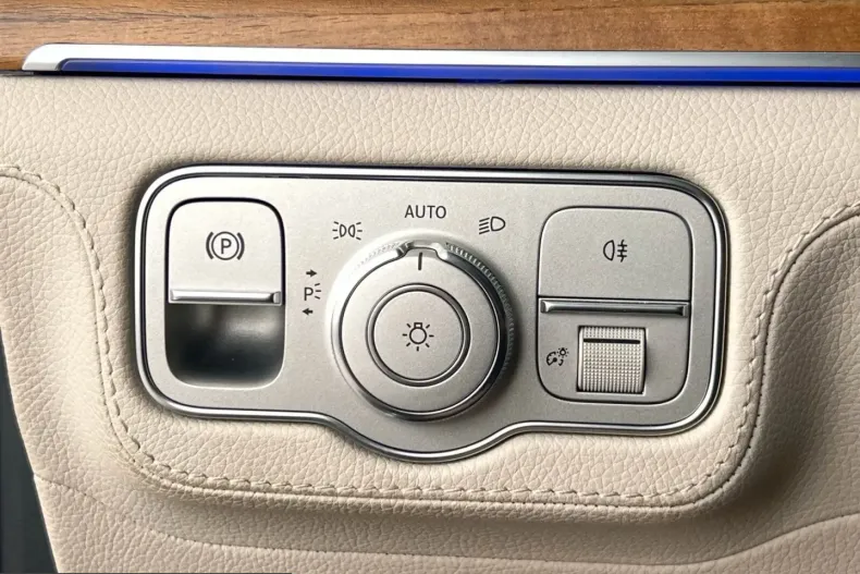 Mercedes-Benz GLE 350 (Clasa GLE) din 2024 cu 2.010 km - oferta MER221940 - foto 30