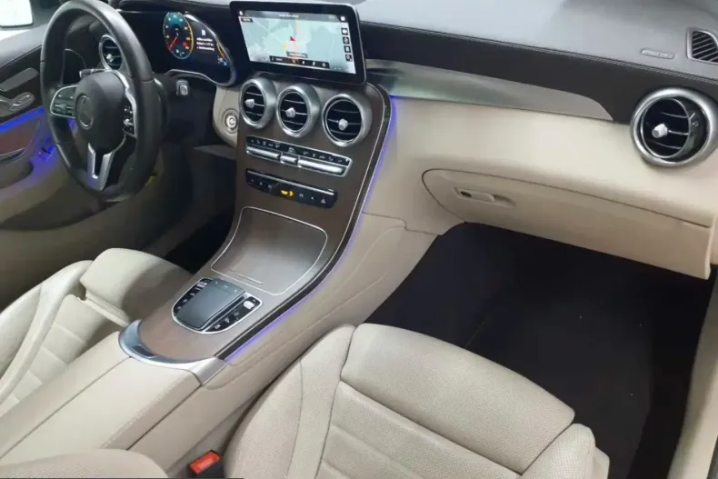 Mercedes-Benz GLC 200 (Clasa GLC) din 2021 cu 68.837 km - oferta MER221949 - foto 13