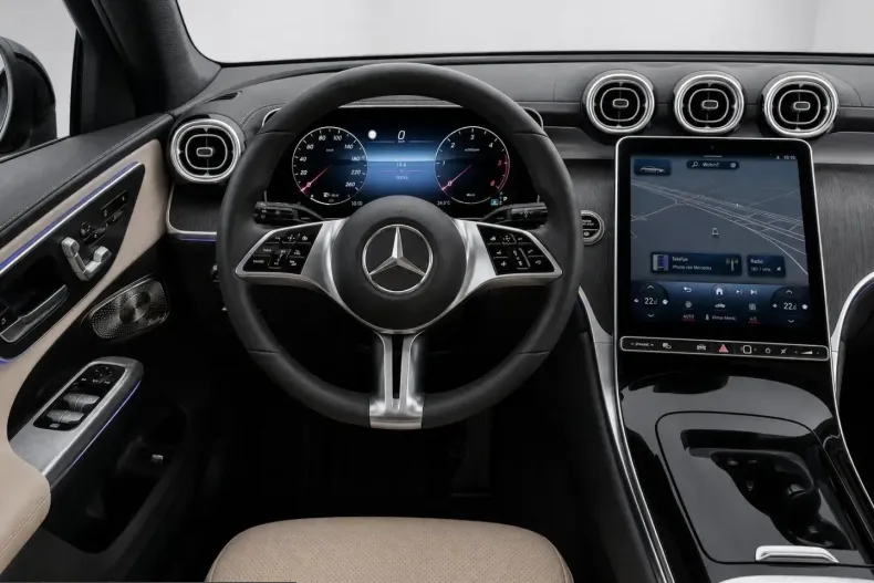 Mercedes-Benz GLC 220 (Clasa GLC) din 2025 cu 15.293 km - oferta MER221951 - foto 4