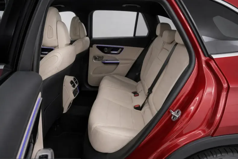 Mercedes-Benz GLC 220 (Clasa GLC) din 2025 cu 15.293 km - oferta MER221951 - foto 15