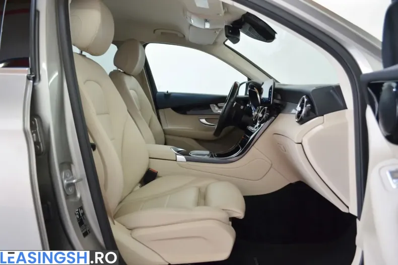 Mercedes-Benz GLC 300 (Clasa GLC) din 2021 cu 57.000 km - oferta MER221952 - foto 14