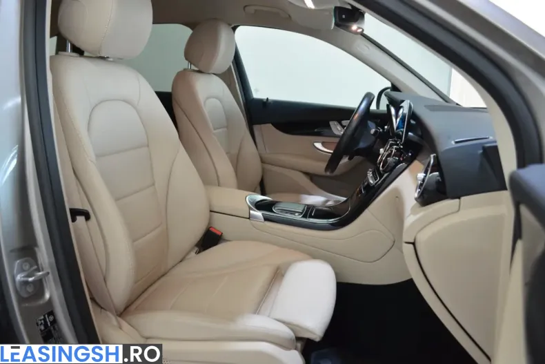 Mercedes-Benz GLC 300 (Clasa GLC) din 2021 cu 57.000 km - oferta MER221952 - foto 15