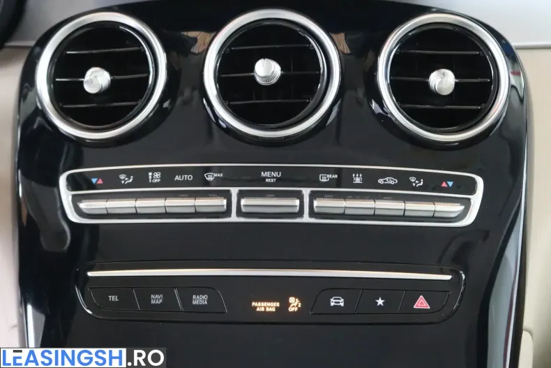 Mercedes-Benz GLC 300 (Clasa GLC) din 2021 cu 57.000 km - oferta MER221952 - foto 19