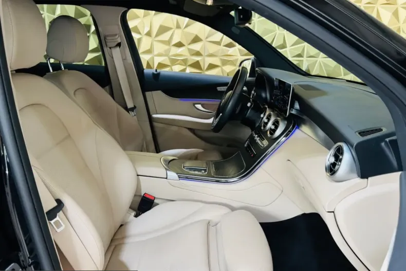 Mercedes-Benz GLC 200 (Clasa GLC) din 2021 cu 46.000 km - oferta MER221953 - foto 5