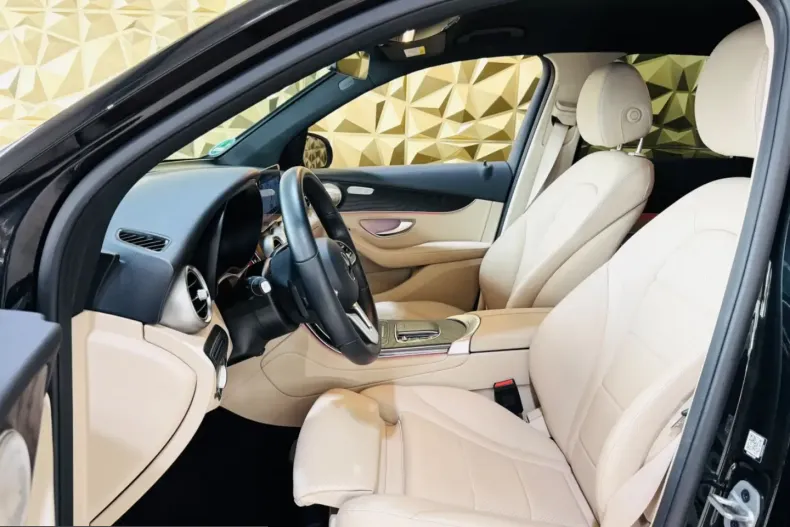 Mercedes-Benz GLC 200 (Clasa GLC) din 2021 cu 46.000 km - oferta MER221953 - foto 13
