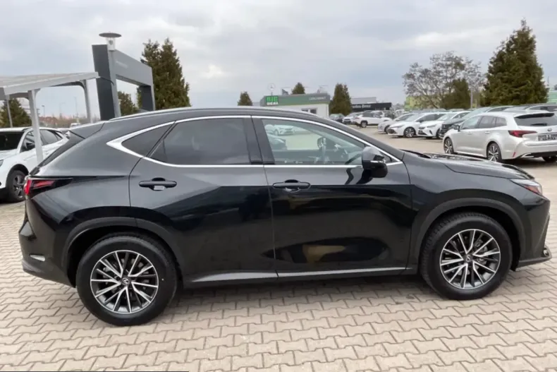 Lexus NX 350h din 2025 cu 2.990 km - oferta LEX221960 - foto 4