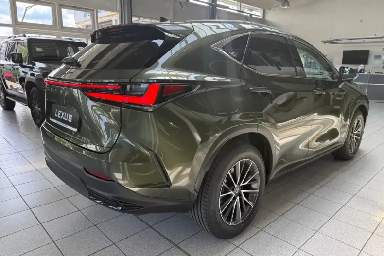 Lexus NX 450h din 2026 cu 4.880 km - oferta LEX221961 - foto 5