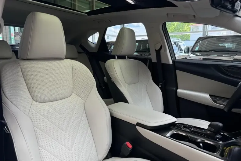 Lexus NX 450h din 2026 cu 4.880 km - oferta LEX221961 - foto 17