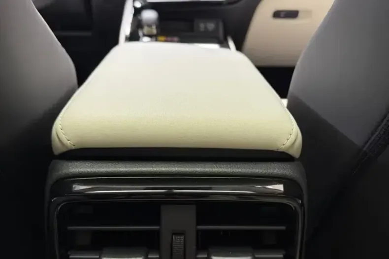 Lexus NX 450h din 2026 cu 4.880 km - oferta LEX221961 - foto 25
