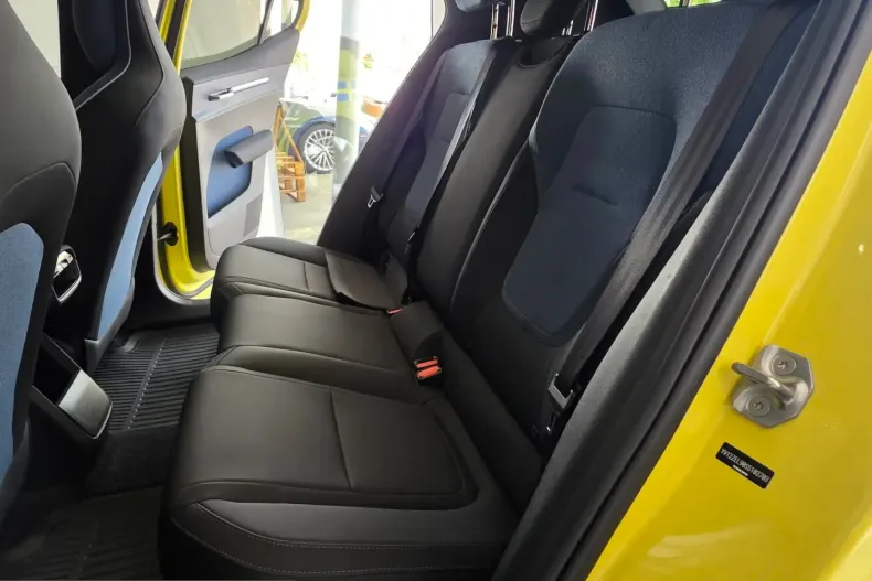Volvo EX30 din 2025 cu 17.483 km - oferta VOL221962 - foto 40