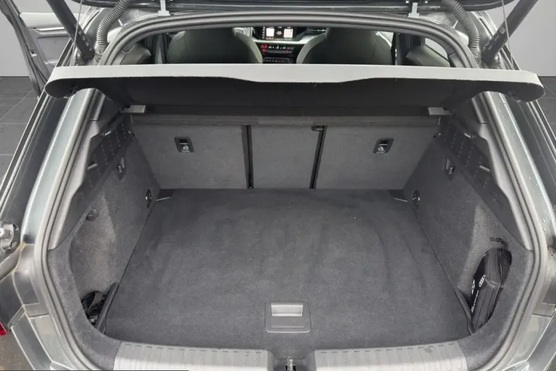 Audi A3 din 2024 cu 9.550 km - oferta AUD221977 - foto 18