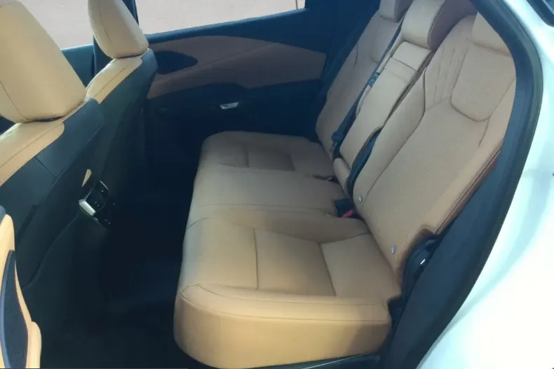 Lexus RX 450 din 2026 cu 10 km - oferta LEX221981 - foto 15