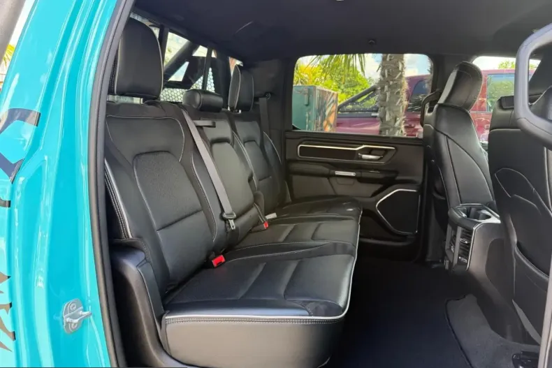 Dodge RAM din 2024 cu 19.900 km - oferta DOD221983 - foto 42