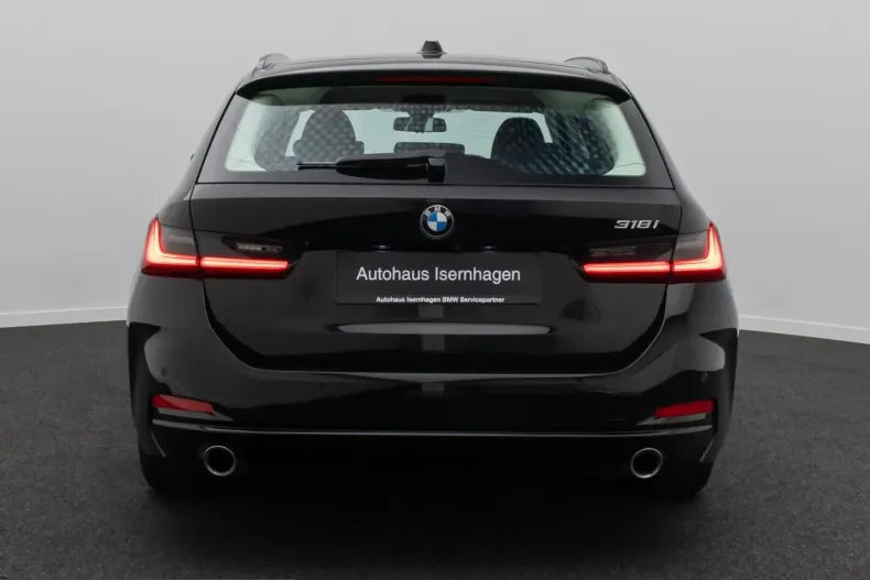 BMW 318i (Seria 3) din 2025 cu 8.491 km - oferta BMW221986 - foto 2