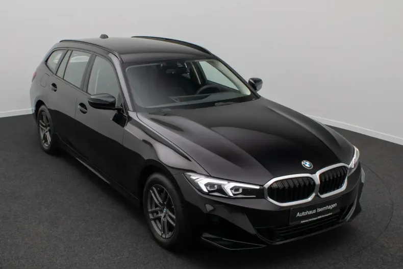 BMW 318i (Seria 3) din 2025 cu 8.491 km - oferta BMW221986 - foto 3