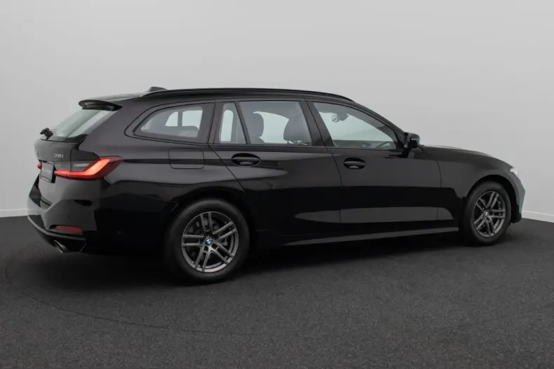 BMW 318i (Seria 3) din 2025 cu 8.491 km - oferta BMW221986 - foto 11