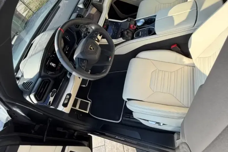 Lamborghini Urus din 2026 cu 33 km - oferta LAM221987 - foto 13
