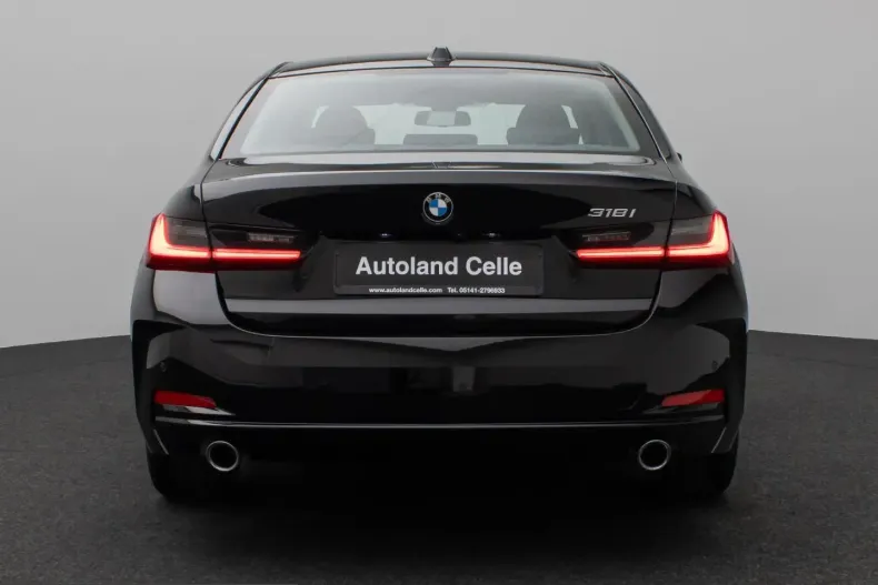BMW 318i (Seria 3) din 2025 cu 7.821 km - oferta BMW221989 - foto 2