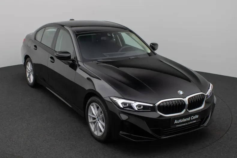 BMW 318i (Seria 3) din 2025 cu 7.821 km - oferta BMW221989 - foto 3