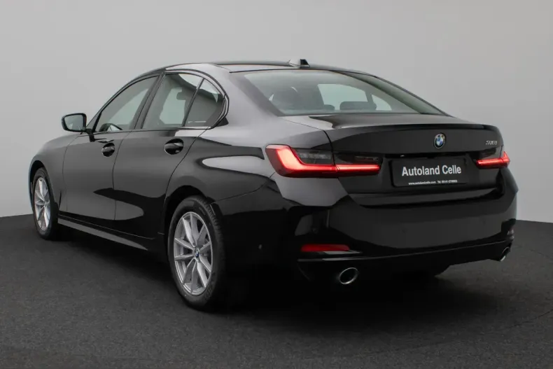 BMW 318i (Seria 3) din 2025 cu 7.821 km - oferta BMW221989 - foto 6