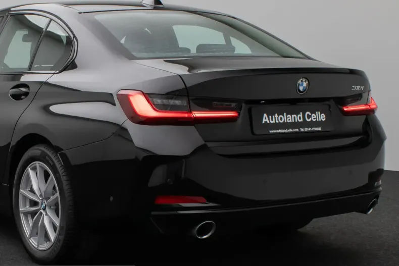 BMW 318i (Seria 3) din 2025 cu 7.821 km - oferta BMW221989 - foto 10