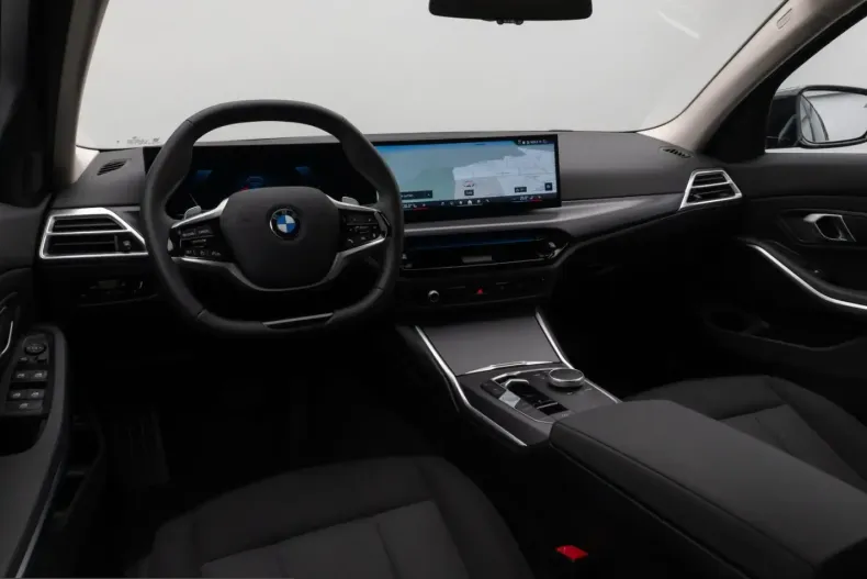 BMW 318i (Seria 3) din 2025 cu 7.821 km - oferta BMW221989 - foto 18