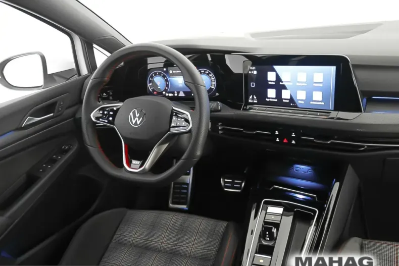 Volkswagen Golf din 2024 cu 6.902 km - oferta VOL221990 - foto 9