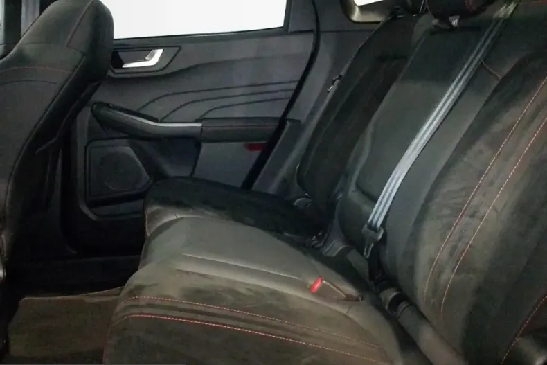 Ford Kuga din 2024 cu 12.690 km - oferta FOR221993 - foto 12