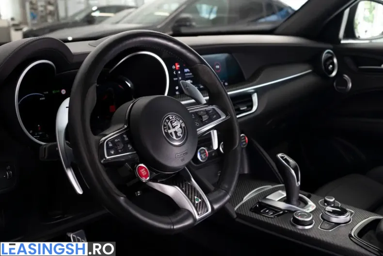 Alfa Romeo Stelvio din 2024 cu 18.128 km - oferta ALF221998 - foto 12