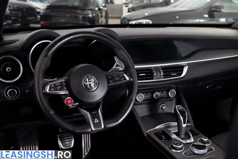 Alfa Romeo Stelvio din 2024 cu 18.128 km - oferta ALF221998 - foto 13