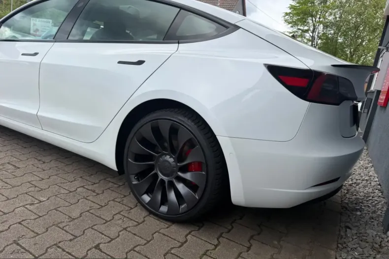 Tesla Model 3 din 2022 cu 36.196 km - oferta TES222008 - foto 6